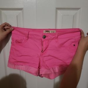 LEI WOMENS HOT 🔥 PINK SHORTS